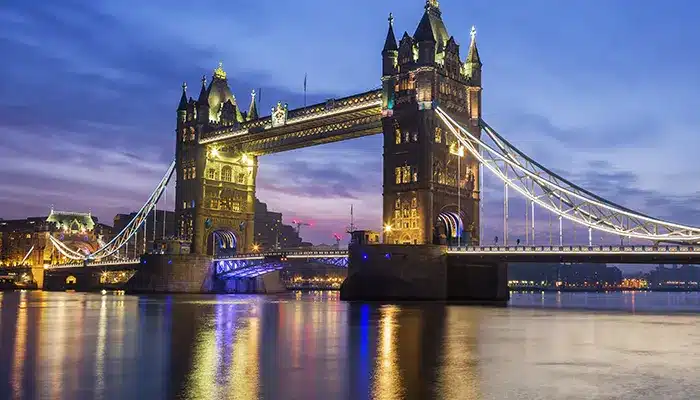 tower bridge of london coach trips